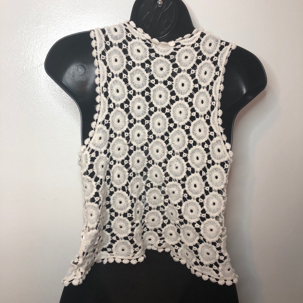 Vest - Picture 3 of 3